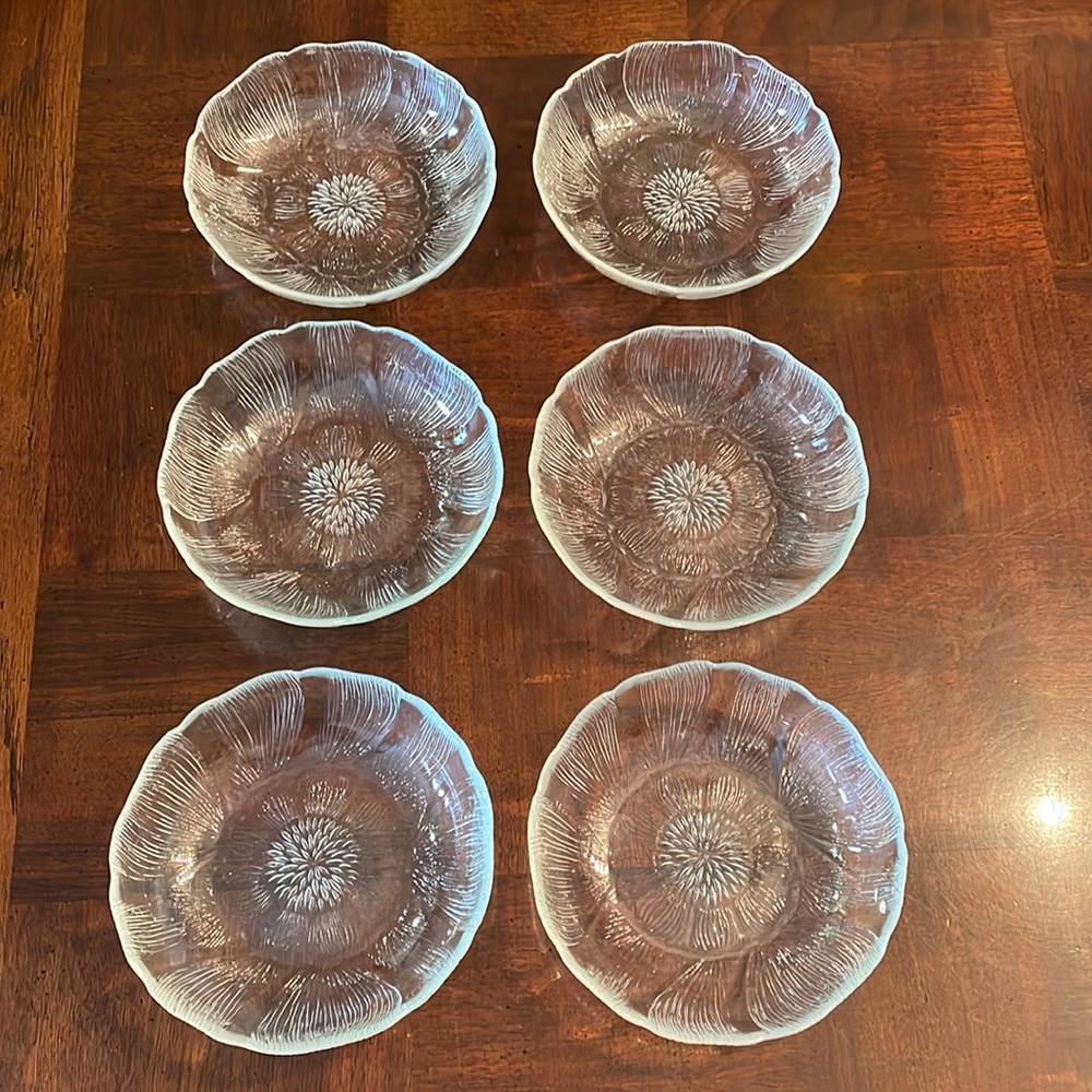 5.75” Arcoroc France Fleur Side Plates Fruit Dessert Dishes